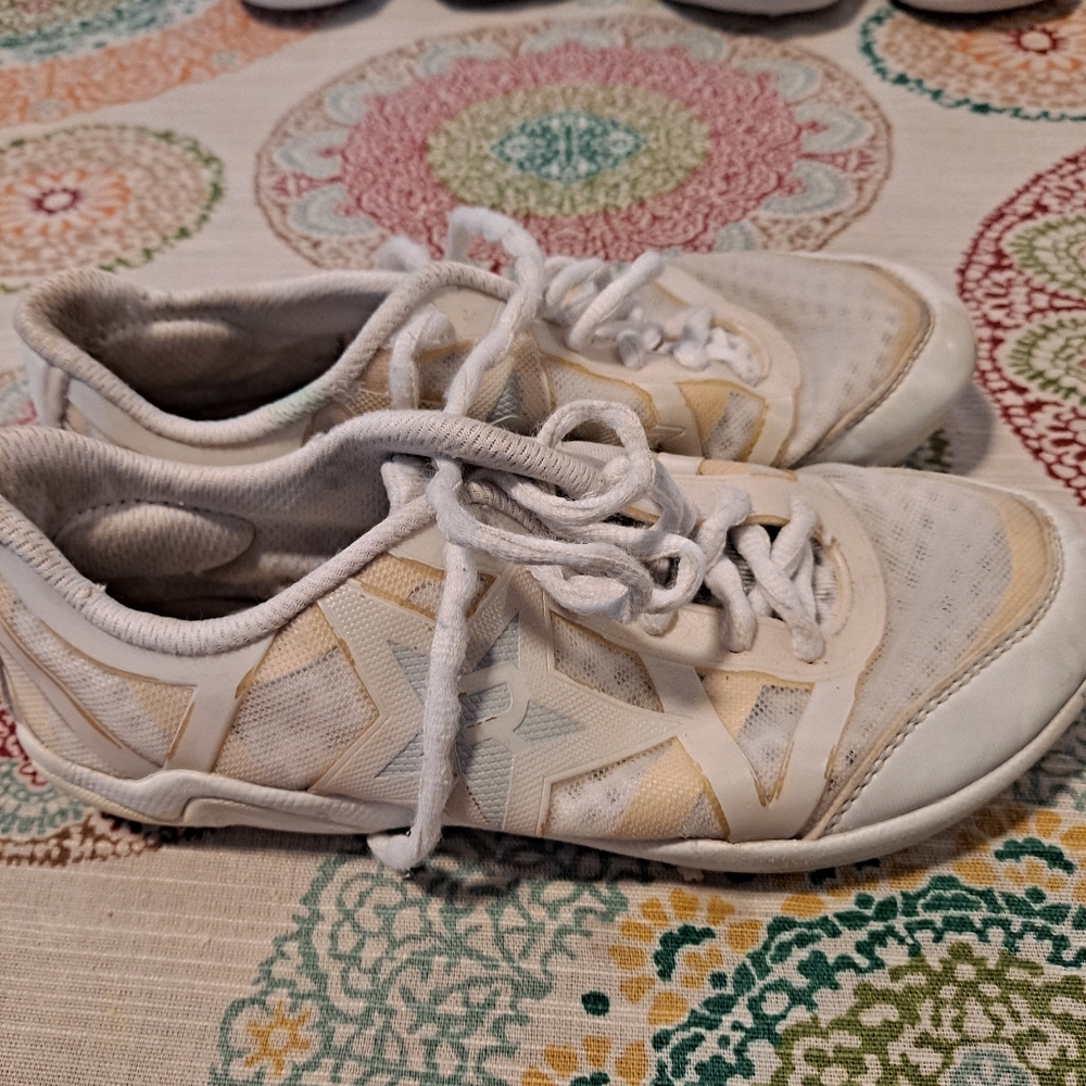 REBEL by kaepa sz 5.5